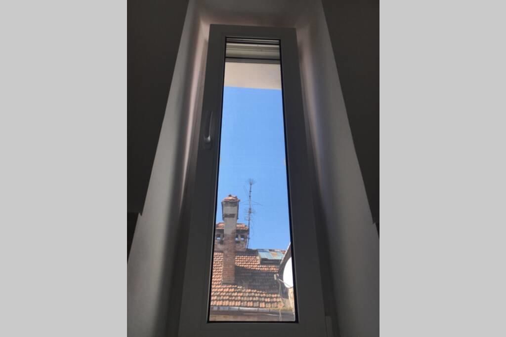 Апартаменты Sunny apartments in the center of Chernivtsi Черновцы