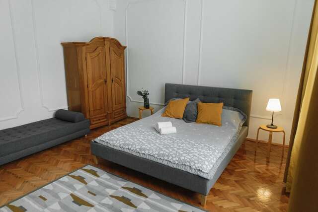 Апартаменты Sunny apartments in the center of Chernivtsi Черновцы-6